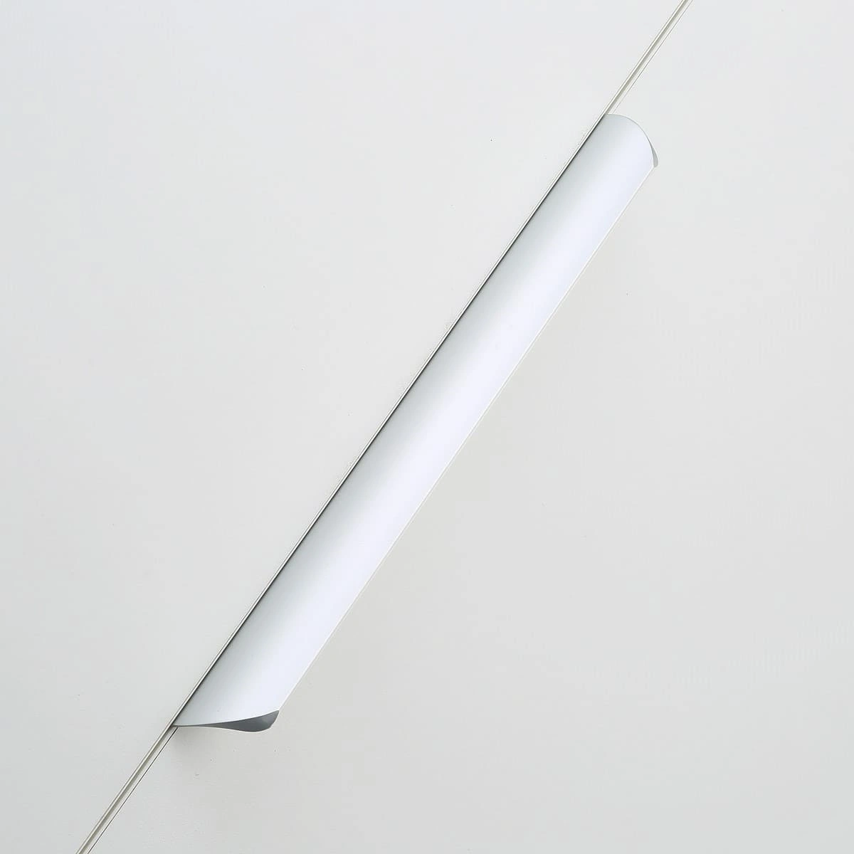 Купить UA-HEXA-160-05 Ручка мебельная HEXA 160мм/190мм, алюминий в нашем каталоге